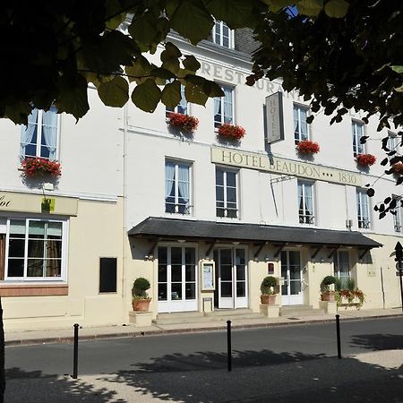 Logis Hotel Beaudon Pierrefonds Exterior foto