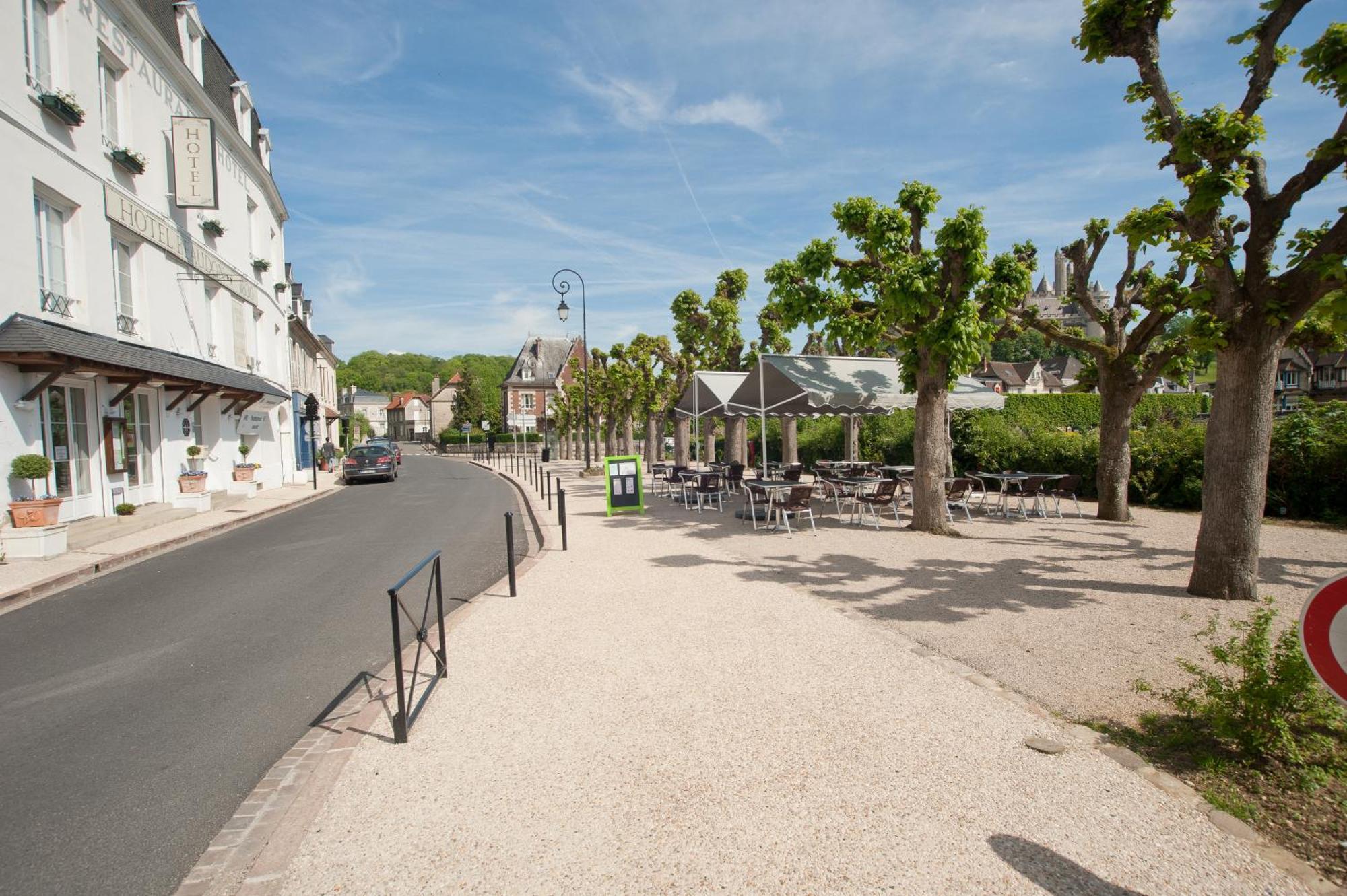 Logis Hotel Beaudon Pierrefonds Exterior foto